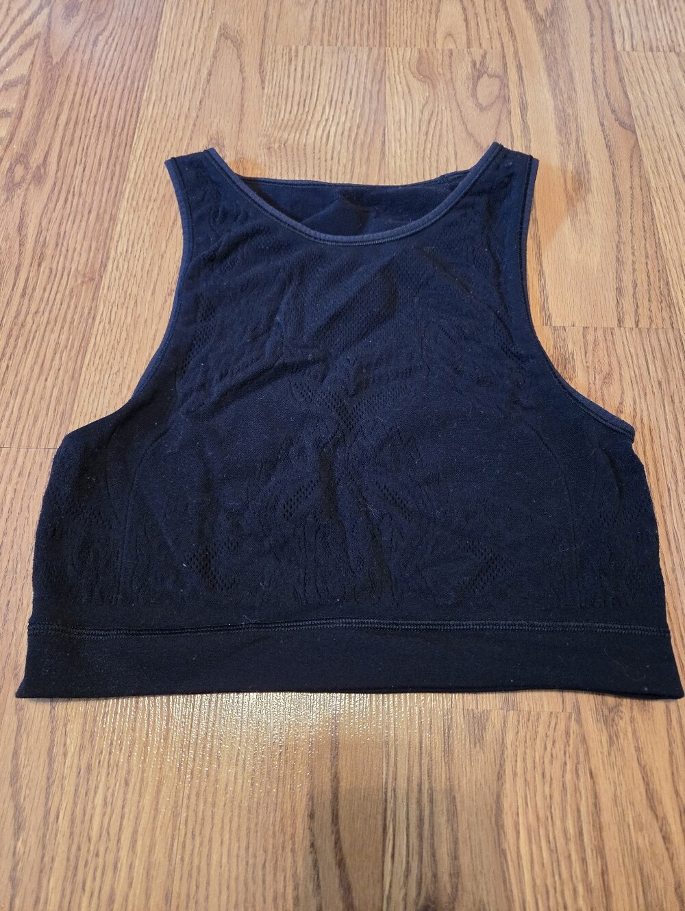 Lululemon Reveal Crop Top Lattice Black Paisley Stretch Top Yoga Active Gym 6/8